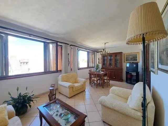 Villa a schiera in Via Monviso, 5, Guidonia Montecelio (RM)