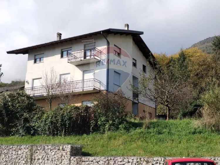 Casa Indipendente in vendita a Pedavena, Travagola