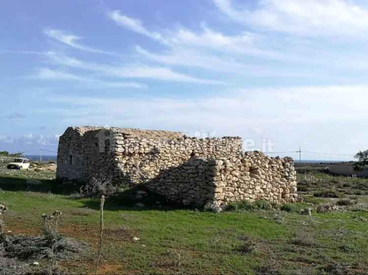 Dammuso Strada di Ponente, Lampedusa e Linosa