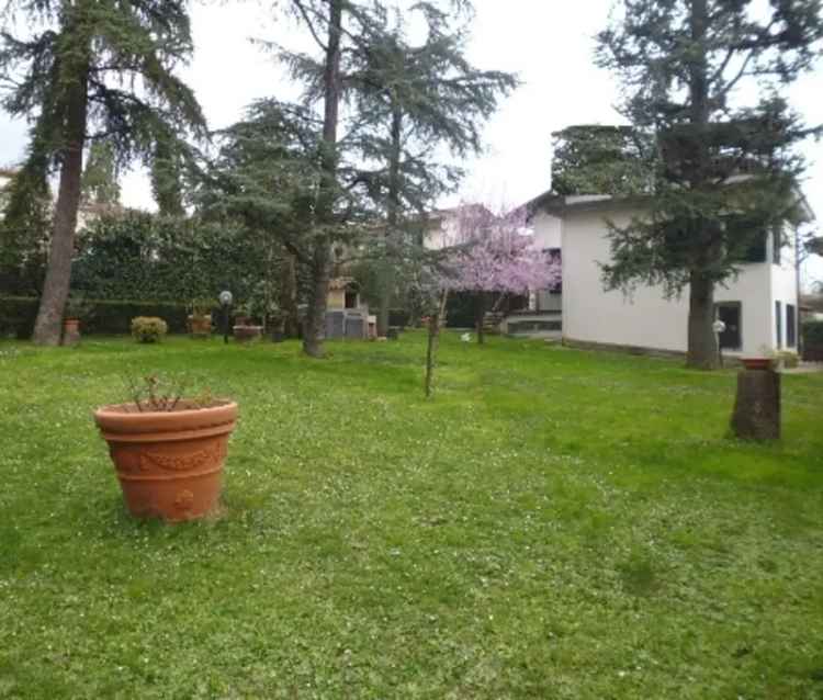 Villa in VIA DA VINCI 78, Borgo San Lorenzo, 15 locali, 4 bagni