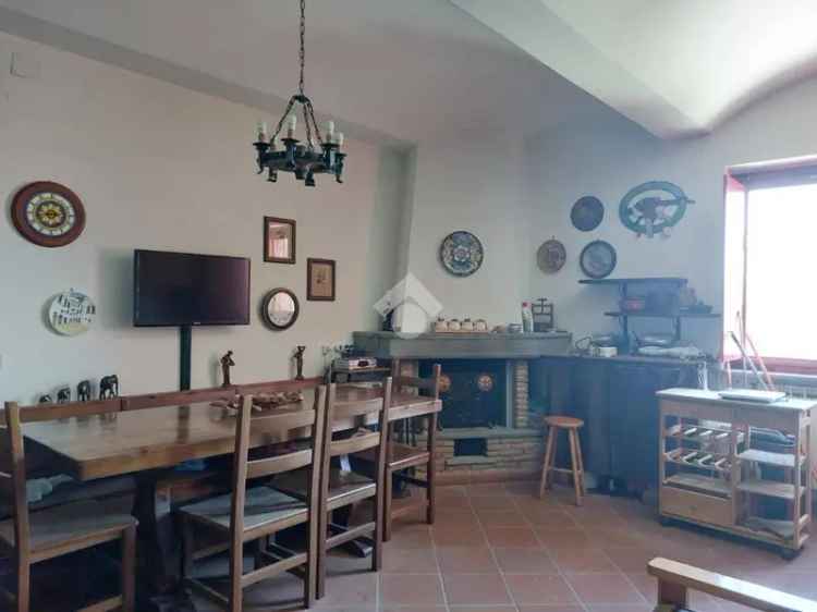 Bilocale via Tiglio 11, Casertavecchia - Casola, Caserta