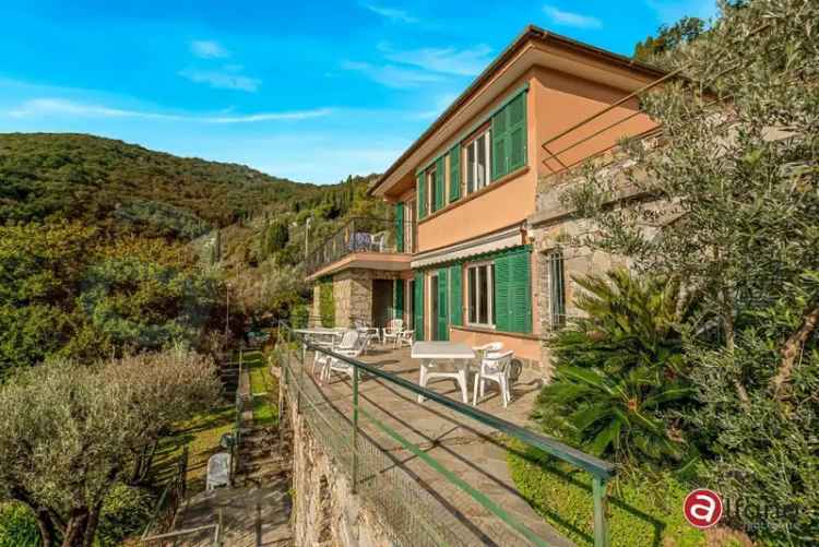 Villa singola in Via Dell'Alloro, Recco, 12 locali, 6 bagni, con box