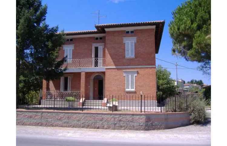 Villa in vendita a Castiglione del Lago