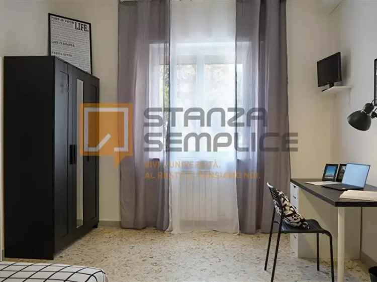 Stanza singola in affitto  in Via Terracina n. 381 fab. A - sc. H int. 27 a Napoli