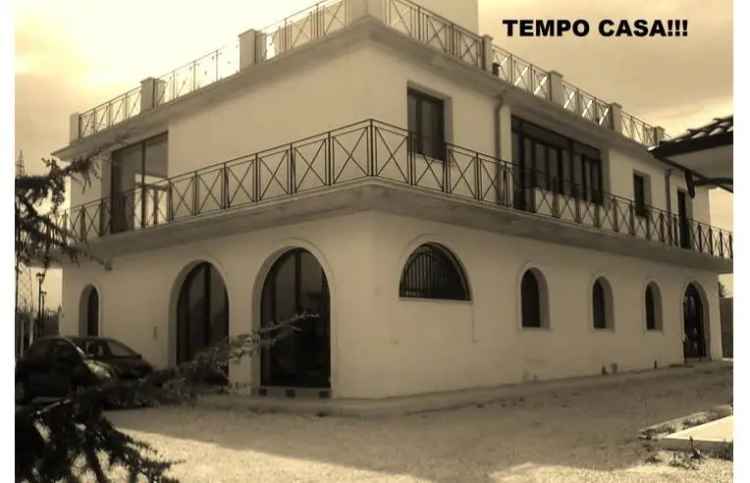 Villa in vendita a Lucera