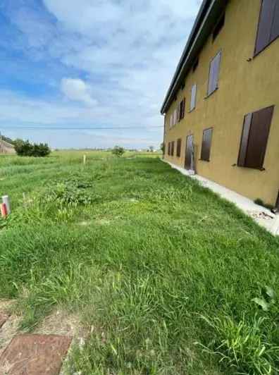 CASA SINGOLA DI SEI CAMERE CON GIARDINO E GARAGE