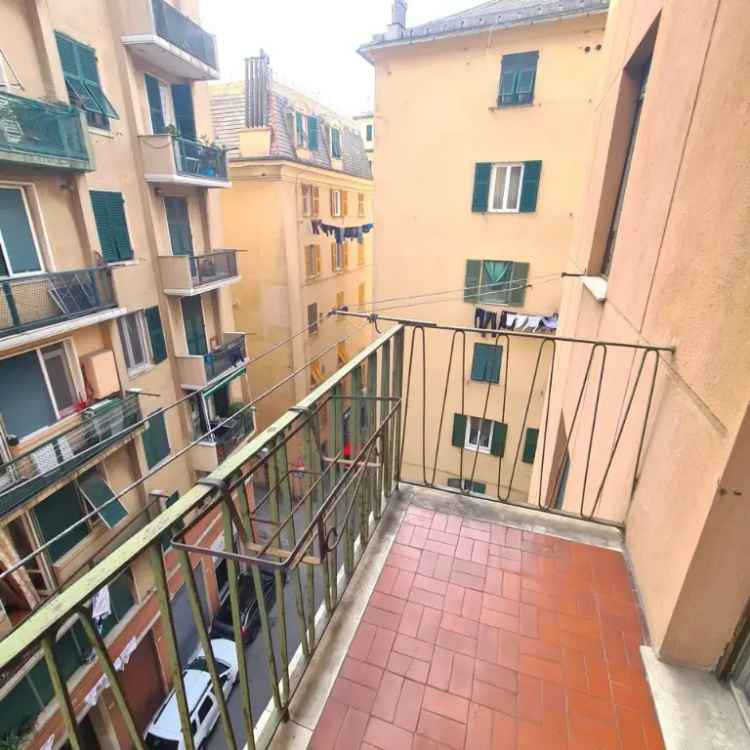 Appartamento in Via Antonio Caveri, Genova, 5 locali, 1 bagno, 71 m²