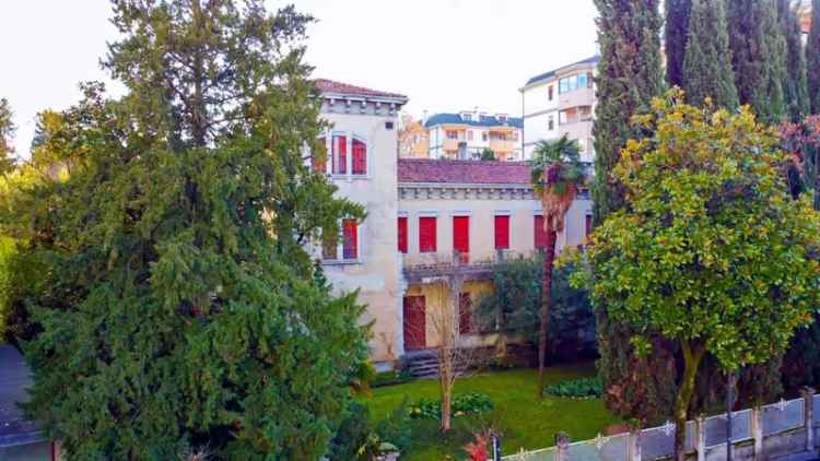 Villa unifamiliare viale Giuseppe Lacchin, Centro, Sacile