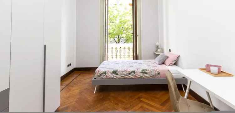 Viale Regina Giovanna 38 - Room 3