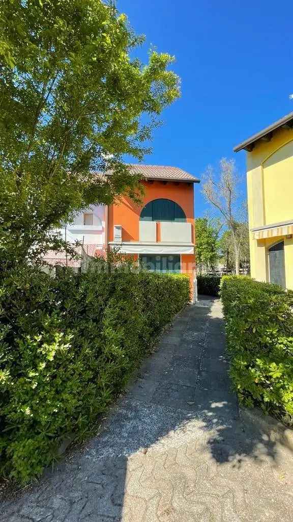 Villa a schiera via Quinta Ovest 448, Isola Albarella, Rosolina