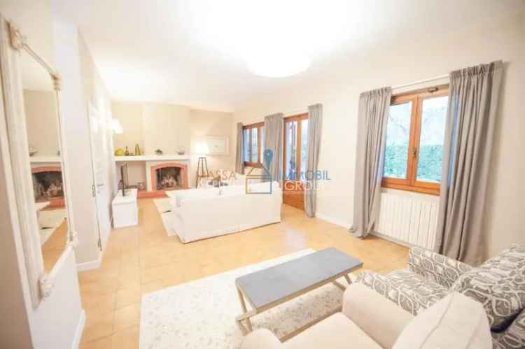 Villa in Via Donatello 18B, Forte dei Marmi, 16 locali, 6 bagni