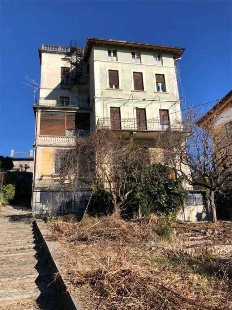 Villa unifamiliare via alla Fermata, Intra, Verbania