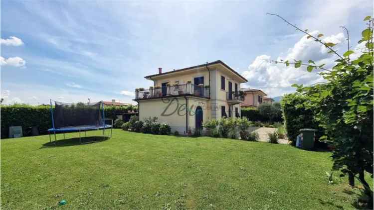 Villa in Via Corte Olivi 3, Capannori, 8 locali, 4 bagni, 260 m²