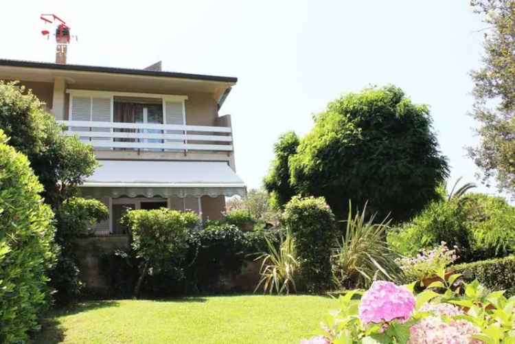 Villa a schiera in Via del Poggettone, Castiglione della Pescaia