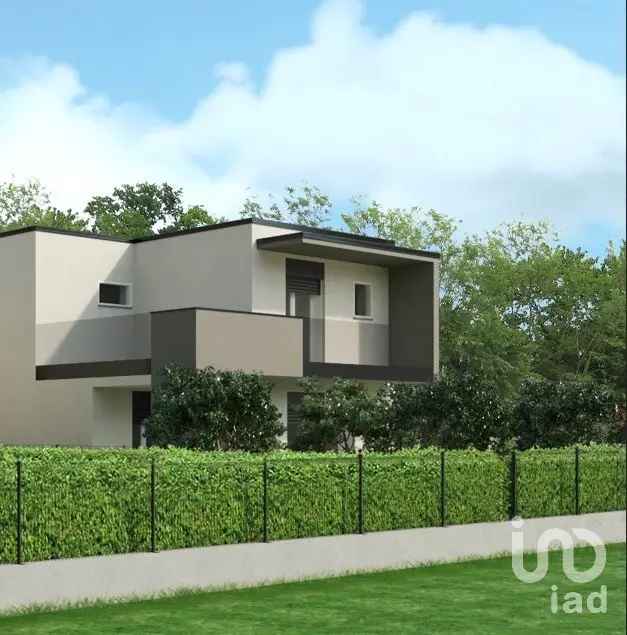 Vendita casa 8 locali di 200 m² in Veniano (22070) - 123091 - iad