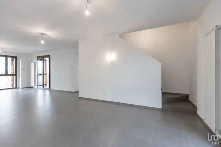 Vendita attico / Mansarda / Loft 5 locali di 78 m² a Urbisaglia (62010) - 127457 - iad