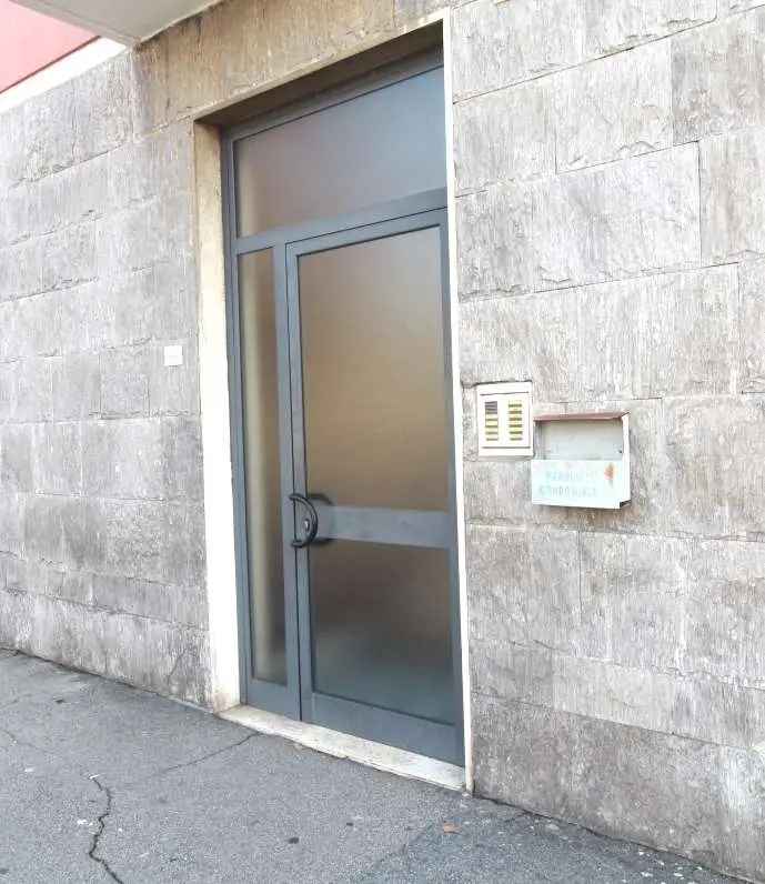 Trilocale in vendita in curtatone 17, Novara -  n° 521777