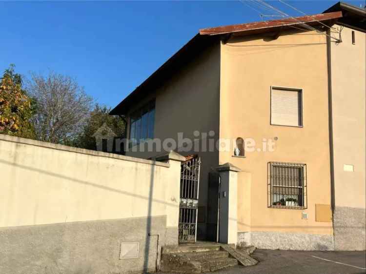 Terratetto plurifamiliare 134 m², Centro, Villa d'Adda