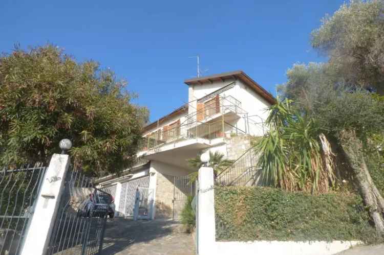 Villa singola in Via degli inglesi, Bordighera, 10 locali, 4 bagni