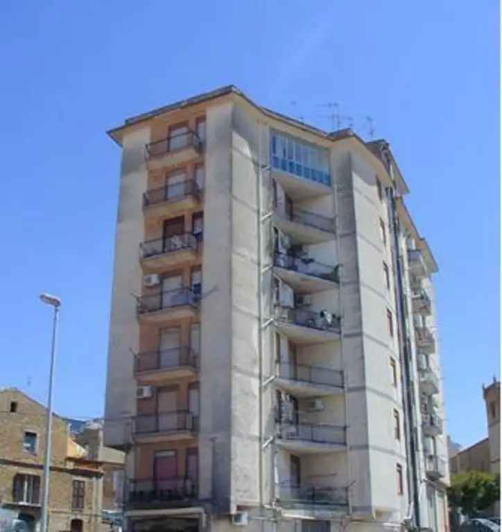 Appartamento in Piazza crispi, Naro, 6 locali, 2 bagni, 150 m²