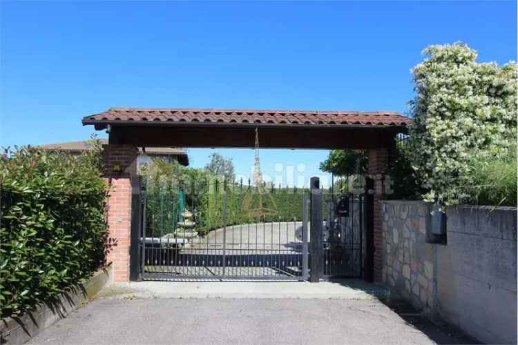 Villa unifamiliare via Gorizia, 1, Centro, Valfenera