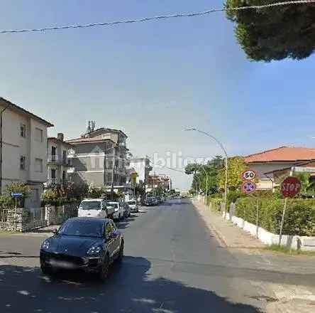 Bilocale via Italica, Lido di Camaiore, Camaiore