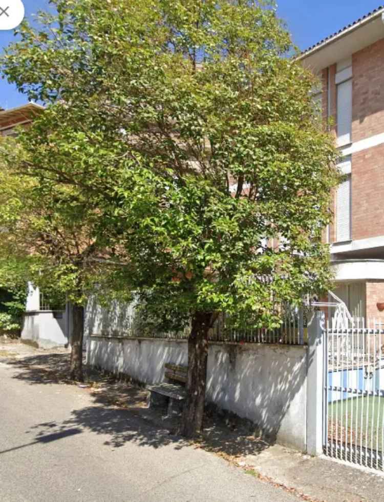 Casa indipendente all'asta via Vecchia Fiuggi 95, Fiuggi