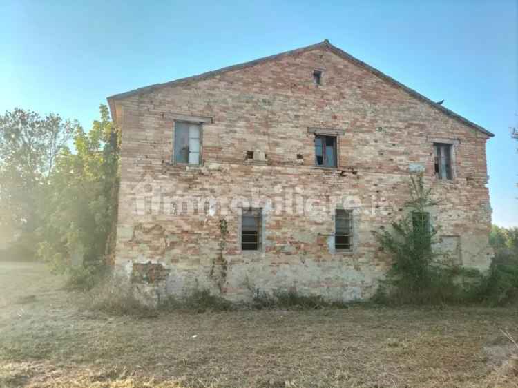 Casale Contrada Ricciola 87, Recanati