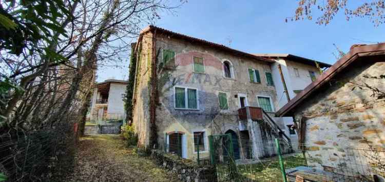 Terratetto plurifamiliare via Vezzano 3, Centro, Belluno