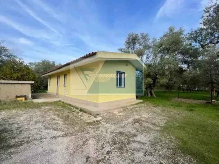 Villa in Strada Carancino, Siracusa, 3 locali, buono stato in vendita