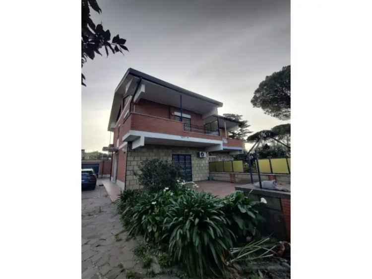 Villa in Via delle Cisternole, Frascati, 1 bagno, con box, 119 m²