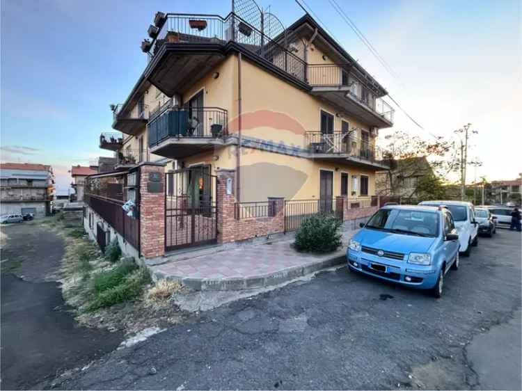 Appartamento in Via Principessa Mafalda, Santa Maria di Licodia