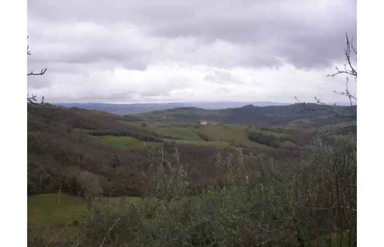 Rustico/Casale in vendita a Gualdo Cattaneo, Frazione San Terenziano