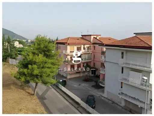 Appartamento in Via Moscani, Salerno (SA)