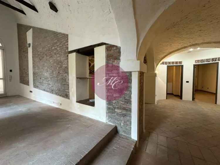 Appartamento in Via Giacomo Matteotti, Bagnacavallo, 5 locali, 1 bagno