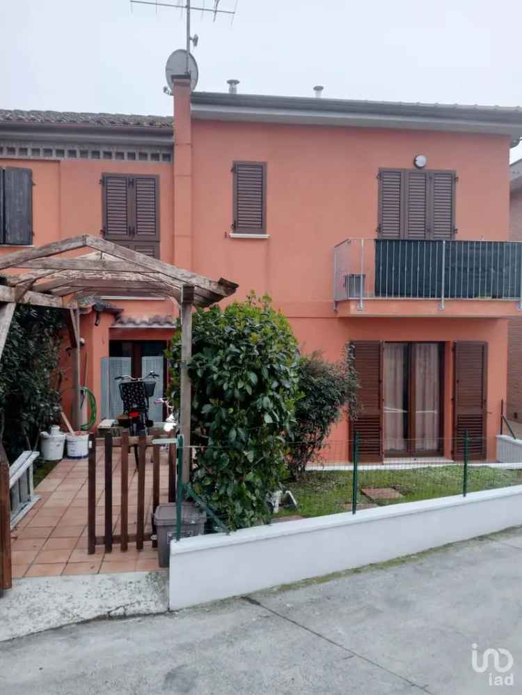 Vendita costruzione 5 locali di 110 m² a Mondolfo (61037) - 117058 - iad