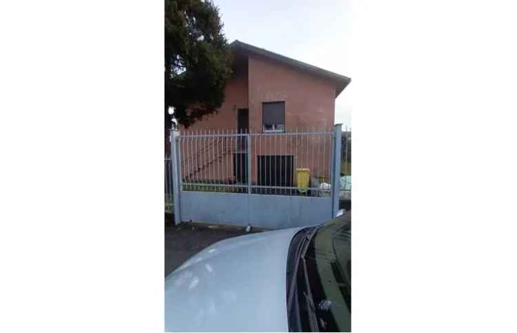 Casa indipendente in affitto a Lomazzo, Villaggio Meridiana 5