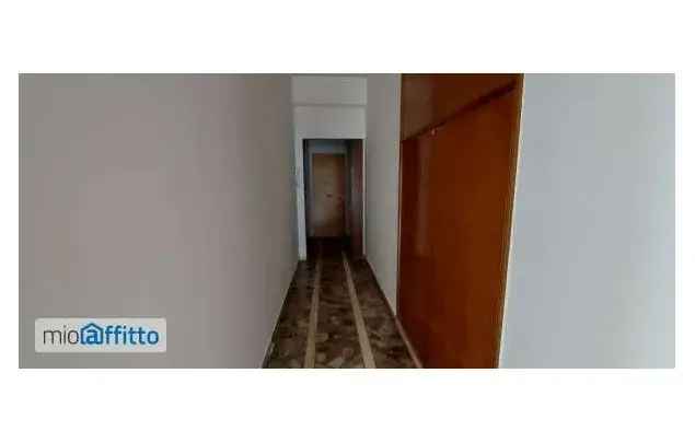 Affitto 2 camera appartamento di 75 m² in Naples