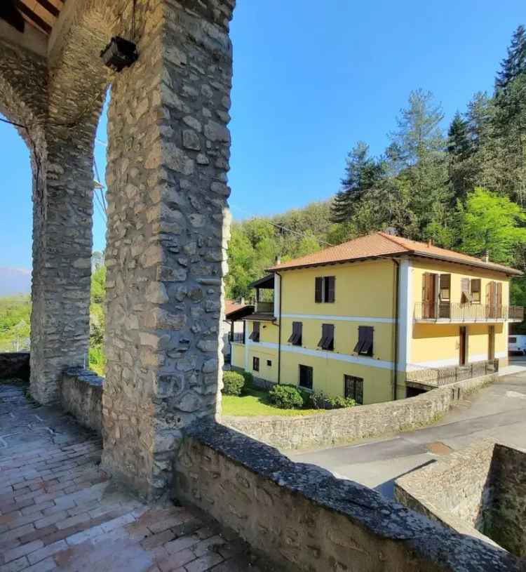 Villa plurifamiliare via Gavedo, Mulazzo