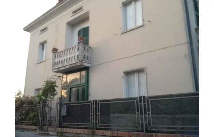 Casa indipendente in vendita a San Giorgio di Pesaro