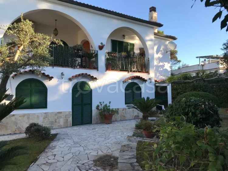 Villa Bifamiliare in in vendita da privato a Castel Volturno viale delle Clivie