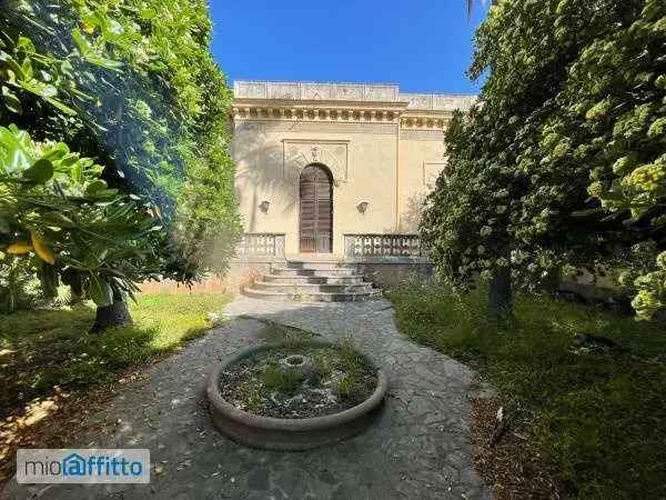 Villa In Affitto in Palermo, Sicilia