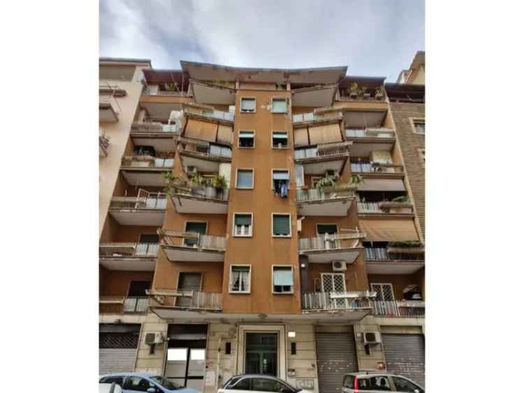 Appartamento in Via Amato Amati, Roma, 1 bagno, 70 m², 1° piano