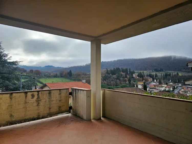 Villa in VIA DELLA TORRE, Pontassieve, 9 locali, 3 bagni, 340 m²