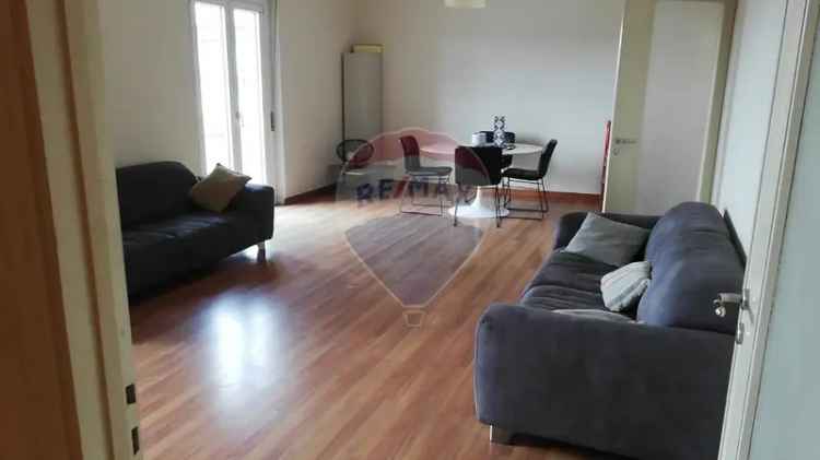 Appartamento in Via Imperia, Catania, 8 locali, 2 bagni, 181 m²