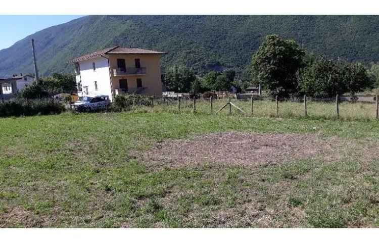 Terreno Edificabile Residenziale in vendita a Capitignano, Via della Ferrovia 1