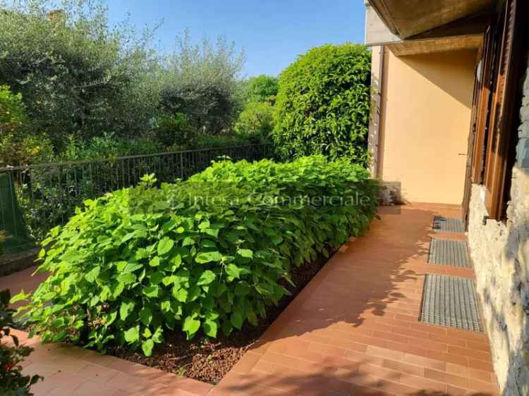 Villa bifamiliare, ottimo stato, 240 m², Centro, Concesio