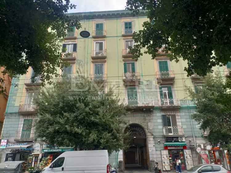 Appartamento via Santa Teresa degli Scalzi 118, Sanità, Napoli