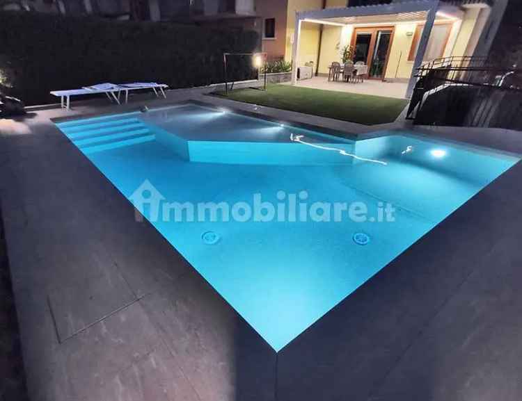 Villa unifamiliare, ottimo stato, 240 m², Montale Rangone, Castelnuovo Rangone