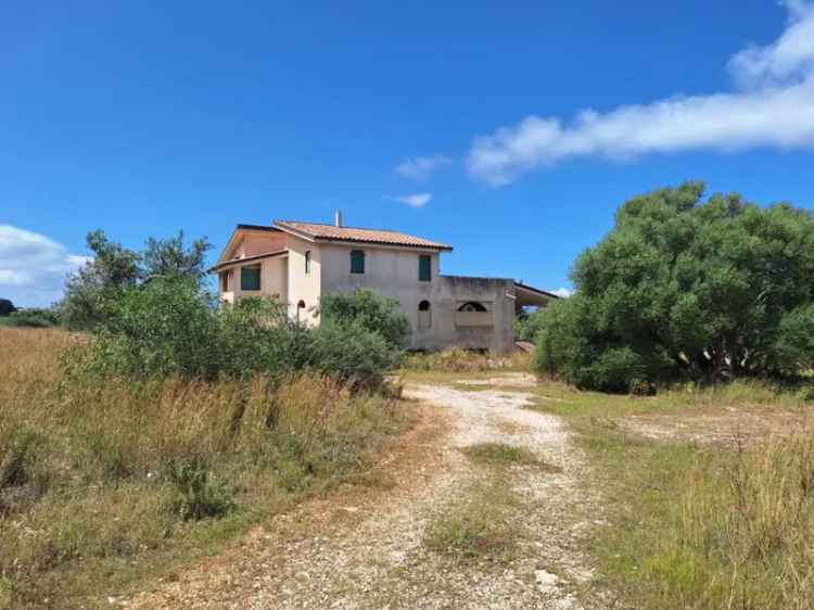 Villa in VIA ENRICO DE NICOLA, Terrasini, 15 locali, 4 bagni, garage